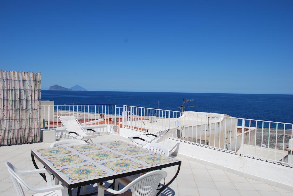 Vulcanoconsult Appartamenti Spiaggia Lipari  Zimmer foto