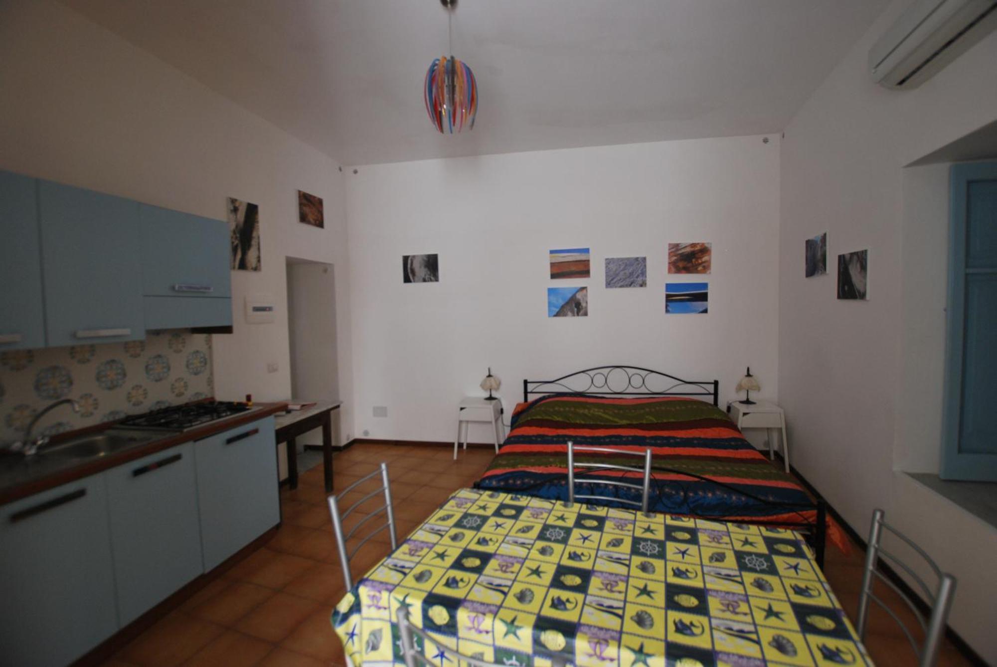 Vulcanoconsult Appartamenti Spiaggia Lipari  Zimmer foto