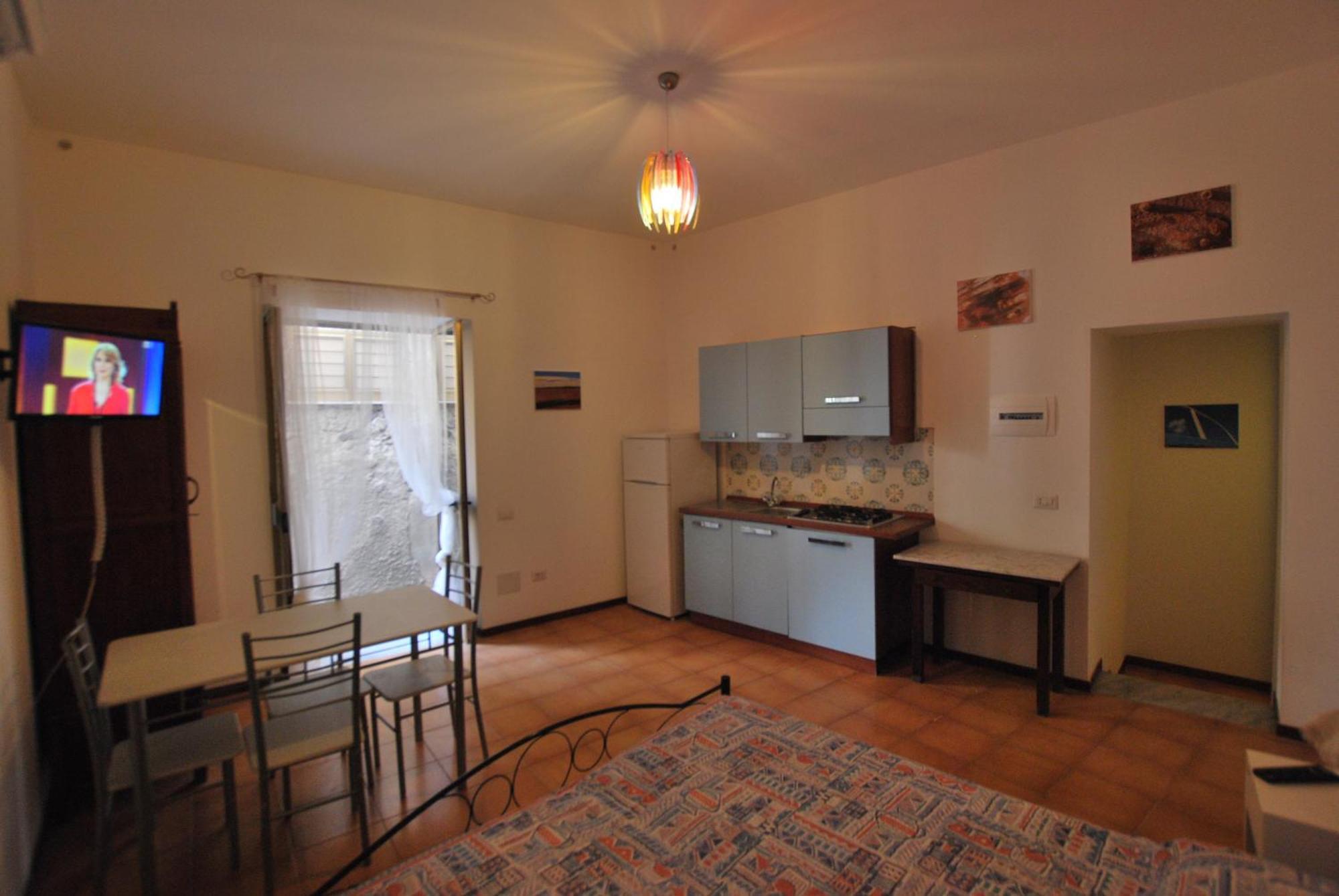 Vulcanoconsult Appartamenti Spiaggia Lipari  Zimmer foto